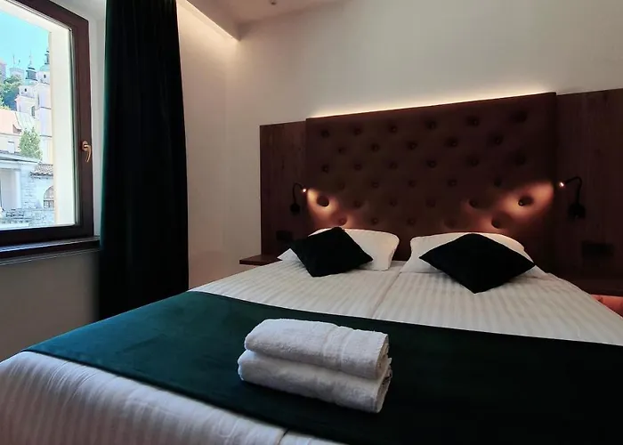 Petkovsek And Hiša za goste Ljubljana