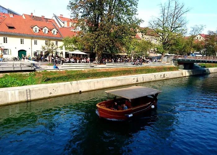 Petkovsek And 3* Любляна