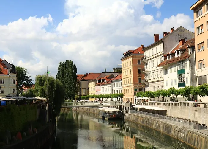 Gostinjska kuća Petkovsek And